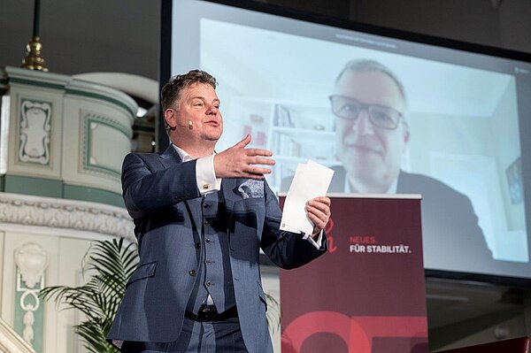 Prof. Christian Held, Rechtsanwalt und Partner, BBH-Gruppe mit Christopher Burghardt, Mitbegründer, Sila Atlantik Projekt, im Gespräch "Groß und mutig denken".