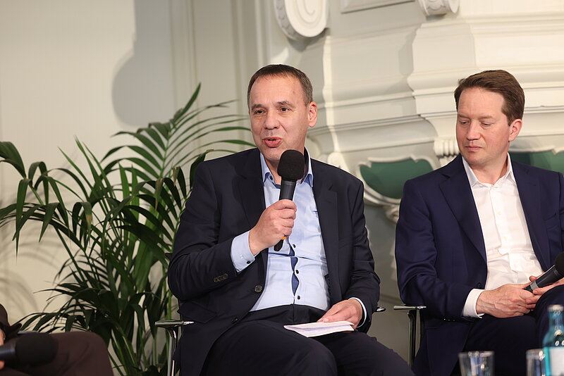Prof. Dr. Florian Bieberbach, Geschäftsführer Stadtwerke München, bei der BBH-Jahreskonferenz 2025