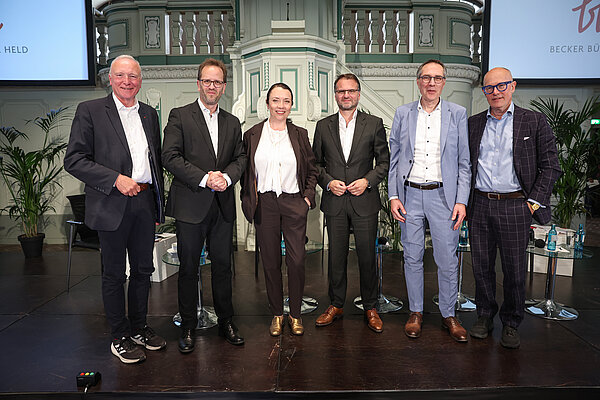 Bernd Westphal, Klaus Müller, Prof. Dr. Ines Zenke, Andreas Feicht, Sascha Müller-Kraenner und Prof. Dr. C. Theobald bei der BBH-Jahreskonferenz