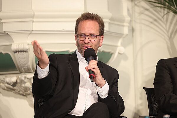 Bundesnetzagentur-Präsident Klaus Müller bei der BBH-Jahreskonferenz 2025