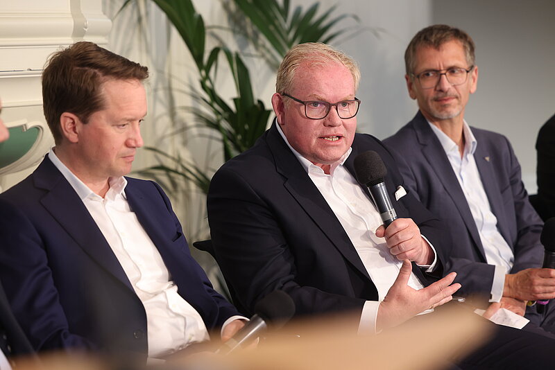 Dr. Peter Güllmann, Vorstandssprecher der Bank im Bistum Essen bei der BBH-Jahreskonferenz 2025