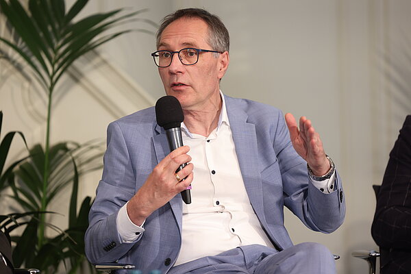 Sascha Müller-Kraenner, Bundesgeschäftsführer Deutsche Umwelthilfe e. V. (DUH) bei der BBH-Jahreskonferenz 2025